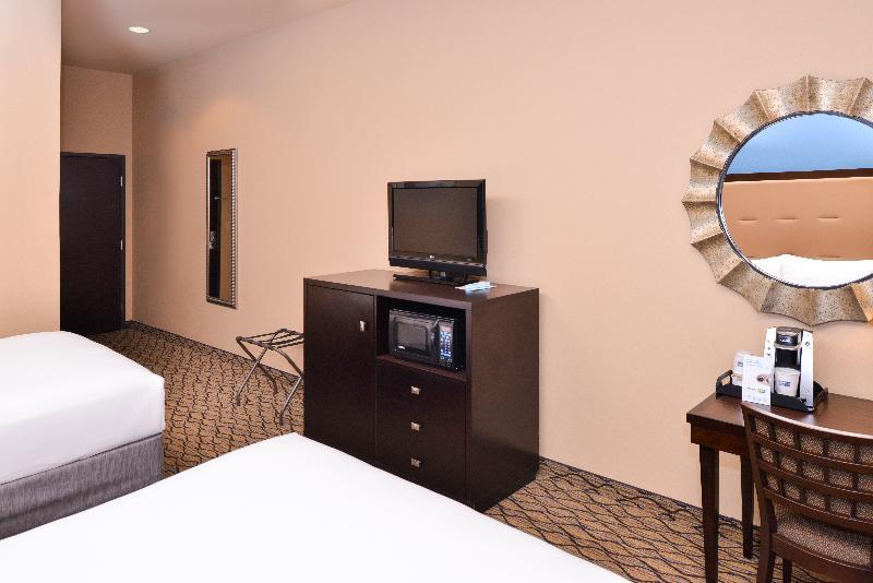 Holiday Inn Express Hotel & Suites Wichita Falls, An Ihg Hotel Dış mekan fotoğraf